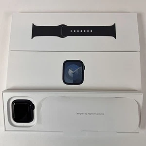 Apple Watch Series 9 (GPS) 41mm w Midnight Case & Sport Band S/M - MR8W3LW/A - Picture 1 of 3