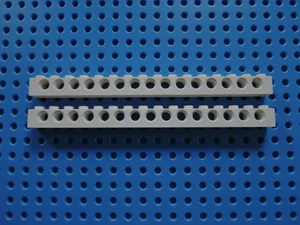 LEGO 2 x Technic Lochbalken 3703 1x16 15 Löcher  weiß B-Ware - Bild 1 von 1