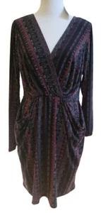 NUEVO CON ETIQUETAS BCBGeneration L Borgoña Multi Drapeado Imitación Envolvente Vestido Bolsillos Manga Larga - Imagen 1 de 6