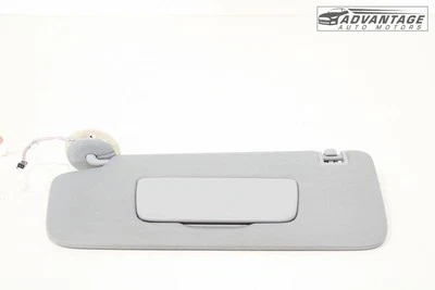 2019-2022 CHEVROLET BLAZER DIANTEIRO ESQUERDO PARA-SOL SOMBRA COM ESPELHO FABRICANTE DE EQUIPAMENTO ORIGINAL - Imagem 1 de 4