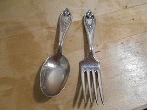 Rogers 1911 OLD COLONY Pattern Baby Fork & Spoon Silverplate IS 8216 - Bild 1 von 3