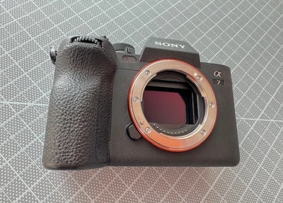 Sony Alpha a7 IV 33MP Mirrorless Camera - Black (Body Only) Mint Condition  - Image 1 of 4