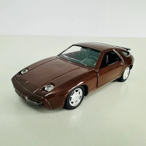 Modelo de coche diecast Porsche 928 GT escala 1:43 Solido en marrón - Imagen 1 de 3