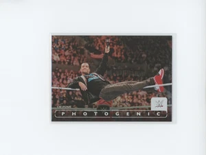 2024 Panini Photogenic WWE CM Punk #25 Silver Foil Parallel /99 RAW - Foto 1 di 2