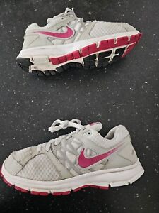 Nike Air Relentless 2 Red/Grey Running Trainers Size 6UK  . "USED CONDITION"