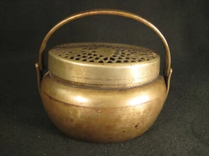 ANTIGUA CUBIERTA PERFORADA DE BRONCE PEQUEÑA CHINA DINASTÍA QING 170 AÑOS ANTIGUA CALENTADOR DE MANO ^ - Imagen 1 de 12