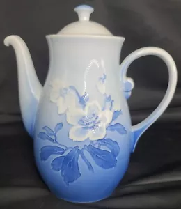 Christmas Rose Bing & Grondahl Denmark Blue& White Coffee Pot 9.5" T - Picture 1 of 6