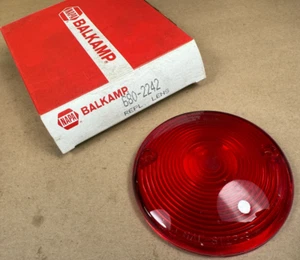 New Old Stock NAPA Balkamp Red Brake Light Replacement Lens 680-2242 - FREE SHIP - Picture 1 of 12