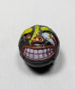 Madballs KO Monster Head TROG Plástico Duro Negro Años 80 De Colección Knockoff NUEVO NOS - Imagen 1 de 6