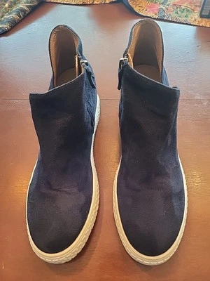 Aerosoles Simple Suede Booties Black Womens Size US 11 - Image 1 of 4