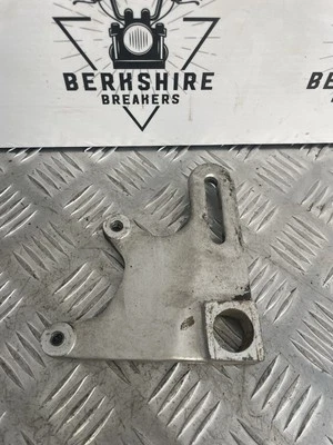 Soporte de montaje de pinza de freno trasero DUCATI ST2 ST4 OEM Foto 1 de 4