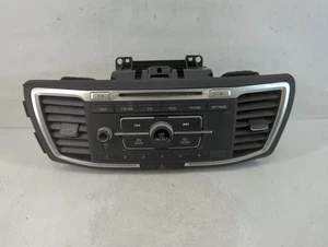 Receptor de radio reproductor de CD Honda Accord Am Fm 2013-2015 P1Q6Q - Imagen 1 de 9