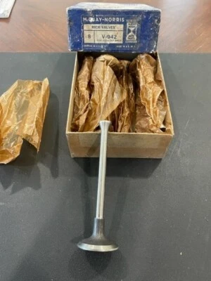 Válvulas de escape McQuay-Norris V-942 V8 Ford vendidas individualmente nuevas originales Foto 1 de 4