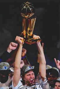 Dirk Nowitzki Original Signed Photo 20x30cm - Picture 1 of 1