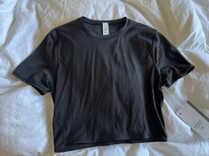 NWT Lululemon Wundermost Cropped Crew Neck T Shirt Top Tee Crop Black Large L - Picture 1 of 6