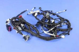 Genuine Mopar Engine Wiring 04727656AO - Imagen 1 de 4