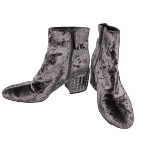 Kendall & Kylie Velvet Gray Studded Heel Ankle Boot Zip Women’s 7-1/2M EUC - Picture 1 of 13