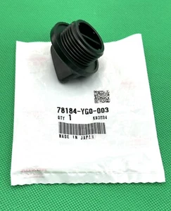 GENUINE HONDA 78184-YG0-003 Plug Cap Black New (32MM) WT20 WT30 WT40 Water Pump - Picture 1 of 2