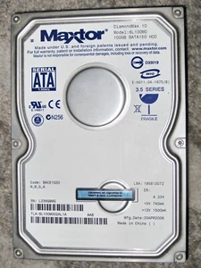 Maxtor DiamondMax 10 100GB SATA SATA150 HDD Hard Drive Model 6L100M0 - Picture 1 of 1