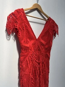 Women’s Red Lace Midi Dress V-neck Cap Sleeve Size 6 New With Tags - Picture 1 of 11