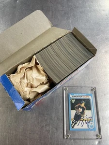 1979-80 TOPPS HOCKEY COMPLETE Set 1-264 W/ #18 Wayne Gretzky Autographed Reprint - Picture 1 of 9
