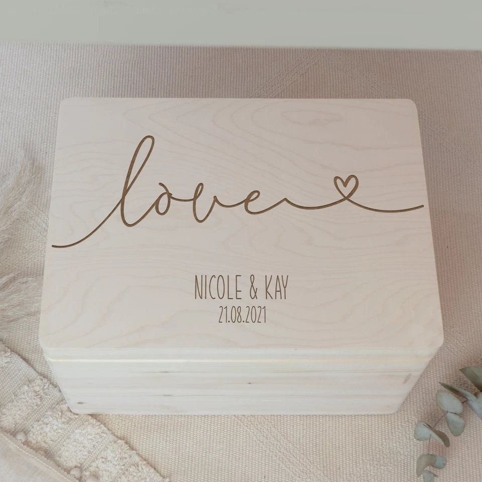 Personalisierte Erinnerungsbox Hochzeit "Love" Liebe Erinnerungskiste Geschenk - Bild 1 von 4