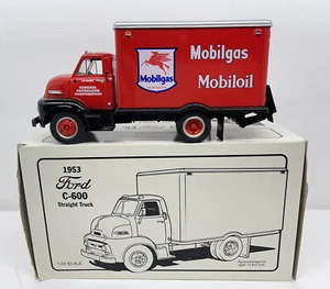 1st Gear 1/34 Scale Mobile Gas 1953 Ford C-600 Straight Track #29-1657 - Picture 1 of 11