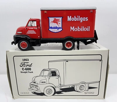 1st Gear 1/34 Scale Mobile Gas 1953 Ford C-600 Straight Track #29-1657 - Image 1 of 4