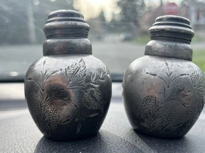 Vintage Aurora Quadruple Silver Plate Salt Pepper Shakers Victorian Etched 1890s - Image 1 of 4