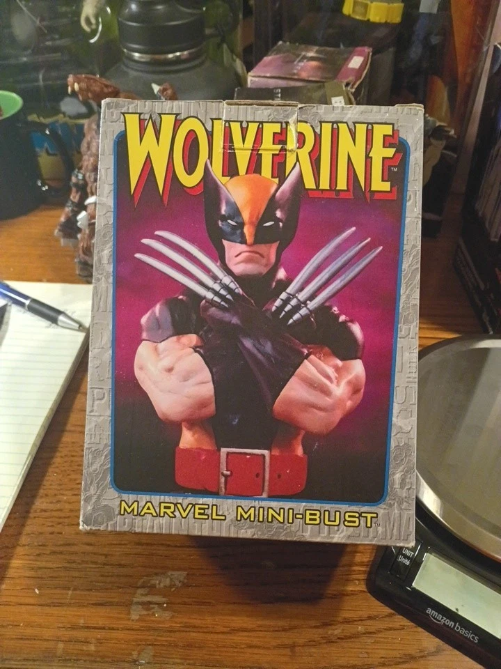 Mini Busto Marvel's Wolverine Estilo Años 80 - Diseños Bowen, Garras de Metal Real  Foto 1 de 1