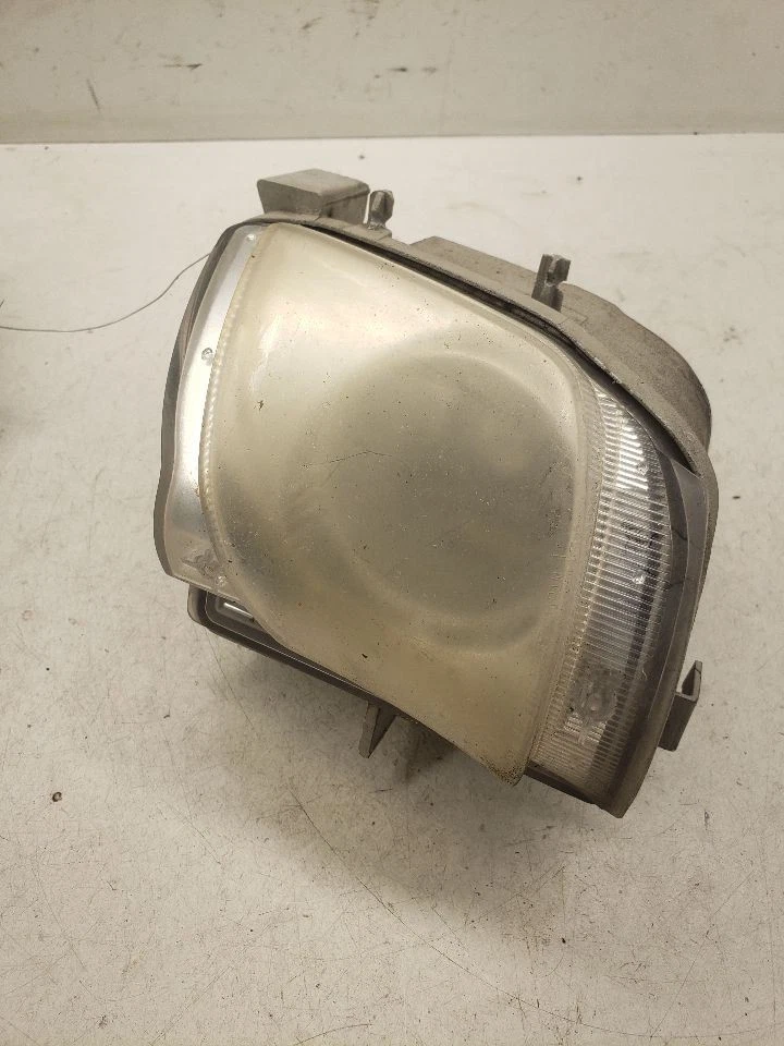 Luz de estacionamiento/esquina del conductor sedán antiniebla compatible con 06-10 LEXUS IS250 1428943 Foto 1 de 4