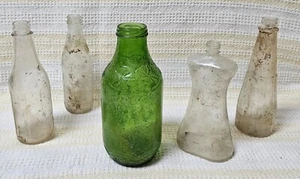 Vintage Glasflaschen / insgesamt 5 / grün, klar / Vintage Spülmittelflasche usw.. - Bild 1 von 1