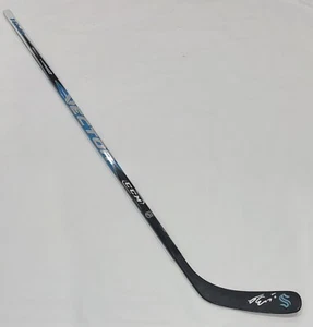 JARED MCCANN SIGNED FULL SIZE HOCKEY STICK SEATTLE KRAKEN PROOF JSA COA - Picture 1 of 3
