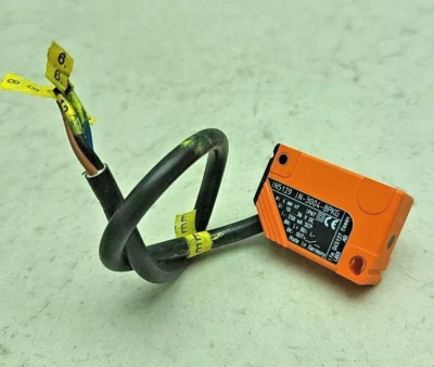 Ifm Efector IN5129 IN-3004-BPKG Inductive Sensor - Image 1 of 4