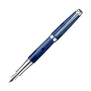 Caran d'Ache Léman Fountain Pen in Bleu Marin - 18K Gold Medium Point - NEW - Picture 1 of 1