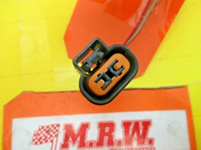 WIRE PLUG CONNECTOR off MANUAL TRANSMISSION STANDARD 5 SPEED STICK SHIFT TIBURON - Image 1 of 4