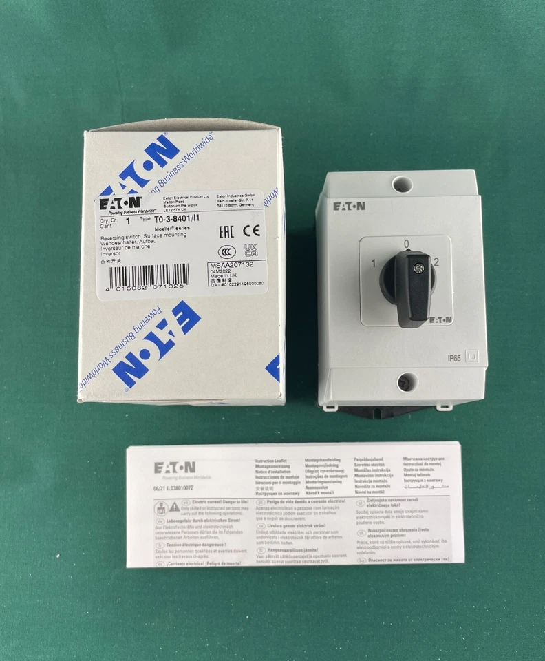 Interruptor reversible Eaton/Moeller en carcasa T0-3-8401/I1 Foto 1 de 1