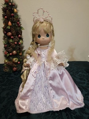 Muñeca Precious Moments Rapunzel 2002. Usado excelente estado. 16 pulgadas. Foto 1 de 4