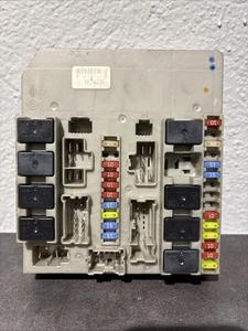 UPC 902663A Bleu Bleu ORANGE Clio 3 Modus BSI BSM UCH BOITE A FUSIBLES clio3 - Bild 1 von 1