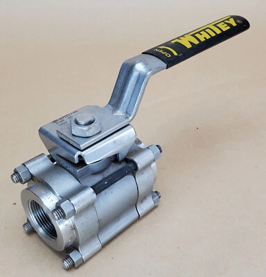 Whitey Swagelok Ball Valve SS-67TF20 Stainless 3-Piece 60 Series 1 1/4" 1.25" - Image 1 of 4