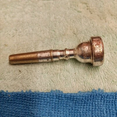 Trompeta Vincent Bach Corp 3 boquilla. Raro vintage, buen estado. Foto 1 de 4