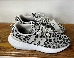 Nwt adidas Swift Run 22 Low Cheetah Women’s size 7.5 - Picture 1 of 5