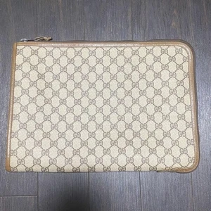 Bolso sin asas Gucci GG Supreme PVC estuche para PC y tableta unisex marrón usado JAPÓN - Imagen 1 de 11