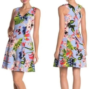 Vince Camuto VNeck Printed Scuba Fit-and-Flare Dress Size 6 Blue Floral Tropical - Picture 1 of 9
