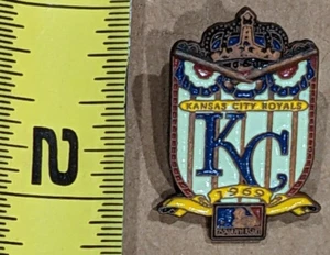 VINTAGE KC KANSAS CITY ROYALS LOGO 1994 125TH MLB ANNIVERSARY COLLECTIBLE PIN #6 - Picture 1 of 2