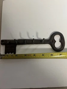 Metal Skeleton Key 5 Hook key Holder Rustic Wall Mounted Decor 7"X 2 1/2" br/blk - Picture 1 of 3