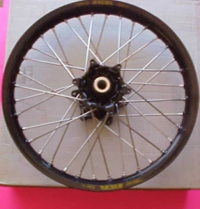 2000 2008 Suzuki RM125 RM250 Talon Black Rear Wheel 19 X 1.85 - Picture 1 of 2
