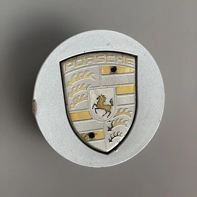PORSCHE 911, Boxster, Cayenne, Cayman Wheel Center Cap 7L5 601 149 E Silver - Image 1 of 4