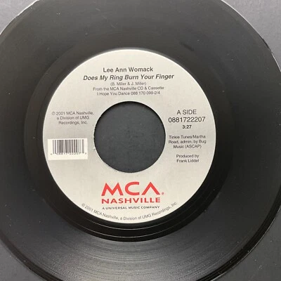 Lee Ann Womack, Does My Ring Burn Your Finger / Lord I Hope, 7" 45rpm, Vinyl NM - Image 1 of 2