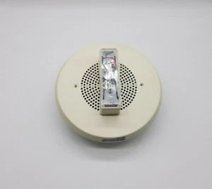 WHEELOCK STROBE ET70-24MCW SPEAKER/STROBE - Picture 1 of 1